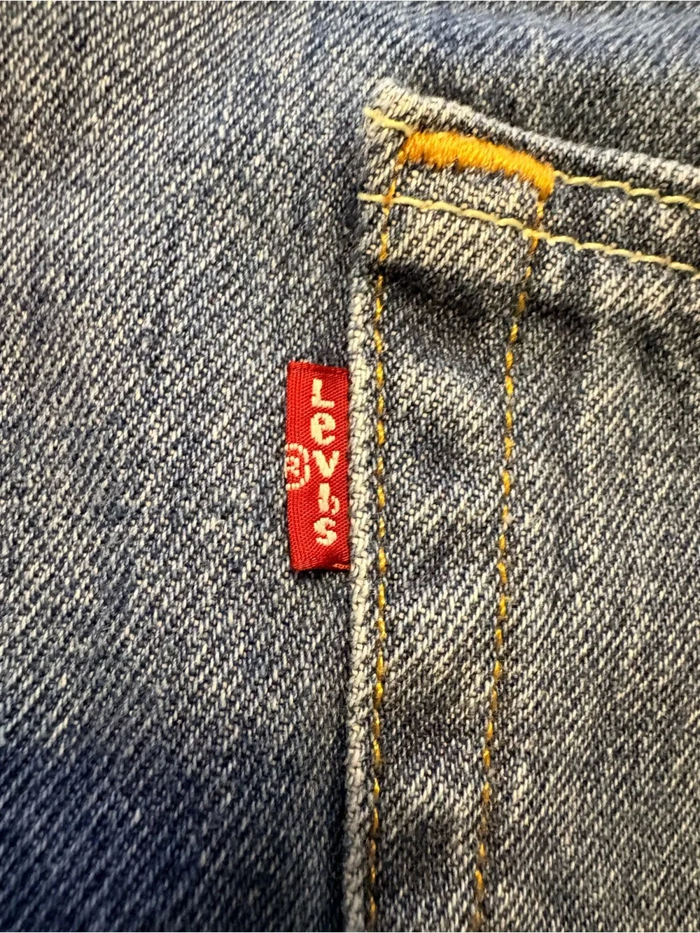 Levi’s 550 Relaxed Fit Jeans Men’s 48x30 Blue Tapered Denim Red Tab